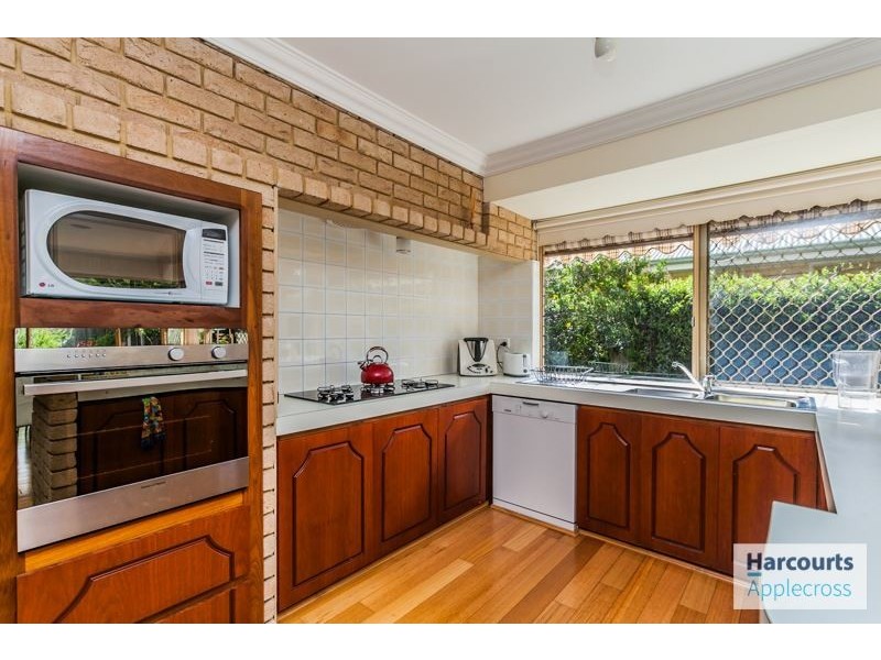 26 Kinross Road, Applecross WA 6153