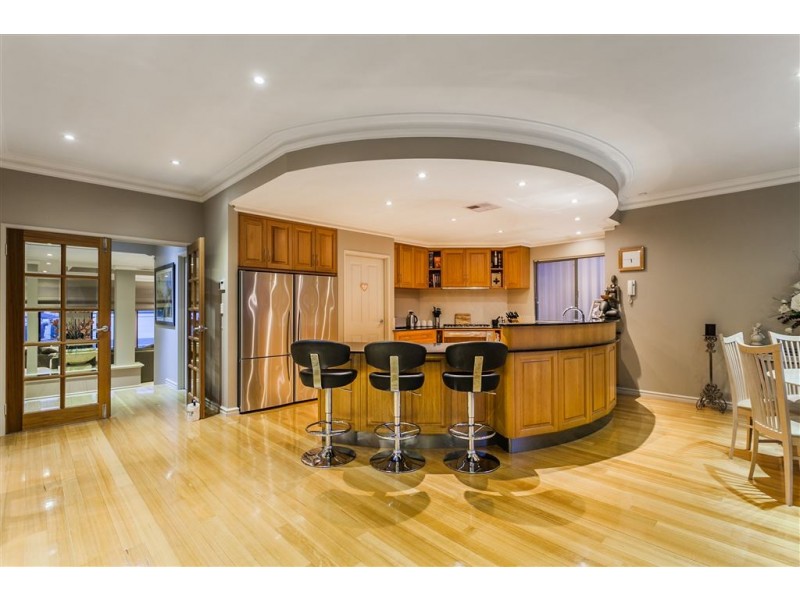 58 Ten Seldam Circle, Winthrop WA 6150