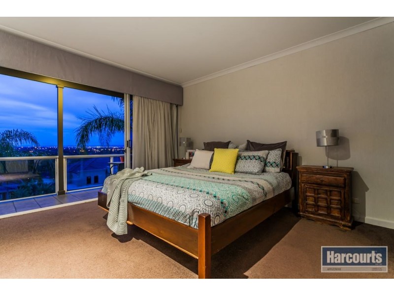 36 Whitfeld Terrace, Winthrop WA 6150