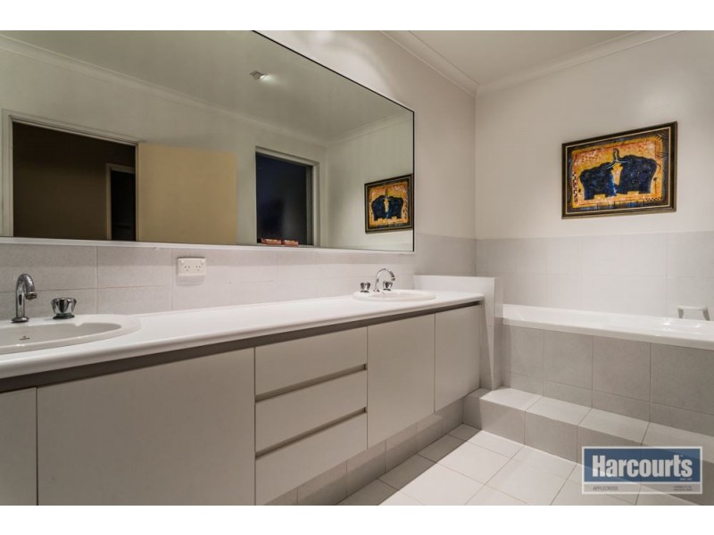 36 Whitfeld Terrace, Winthrop WA 6150