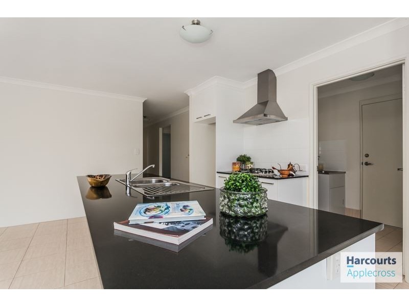 24/36 Wialki Lane, Canning Vale WA 6155