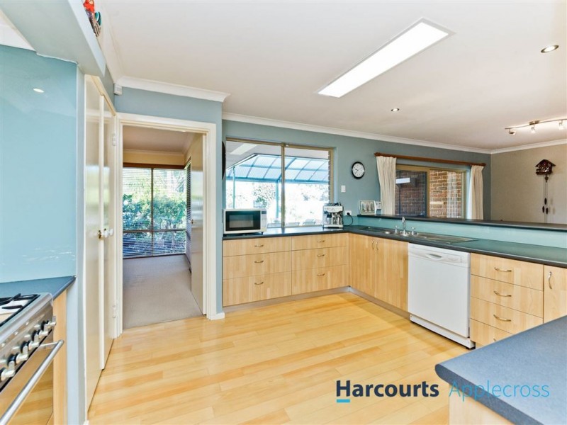 1 Ten Seldam Circle, Winthrop WA 6150