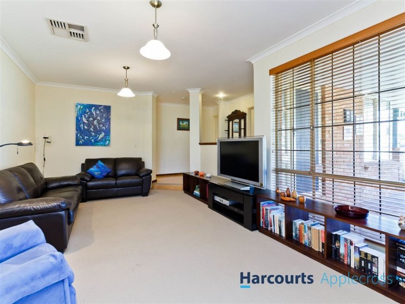 1 Ten Seldam Circle, Winthrop WA 6150