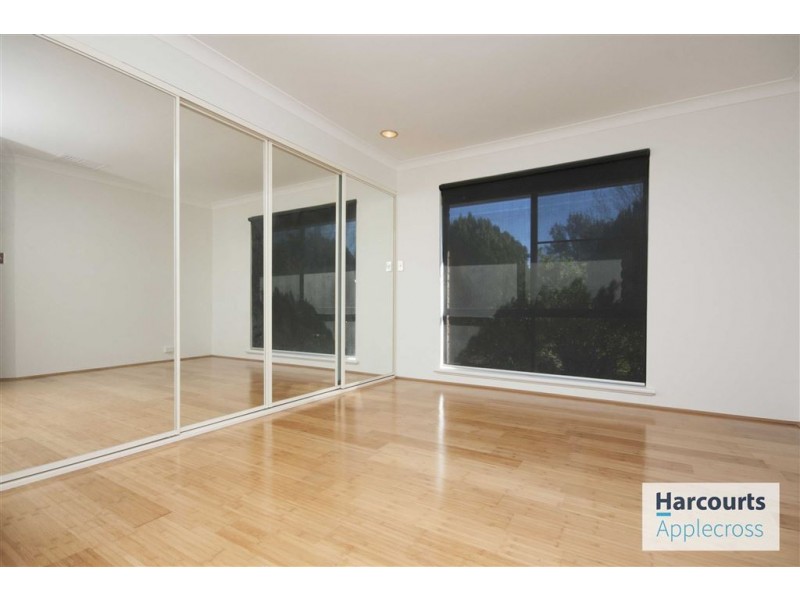 70 Calley Drive, Leeming WA 6149