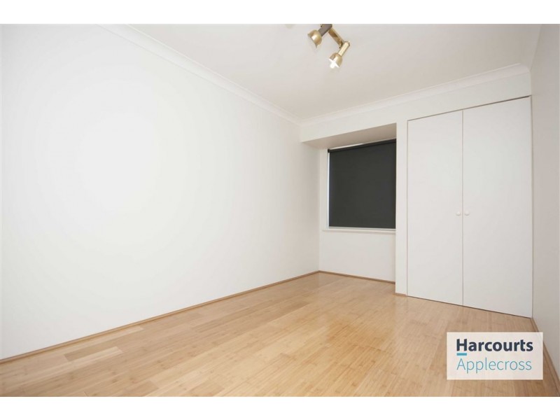 70 Calley Drive, Leeming WA 6149
