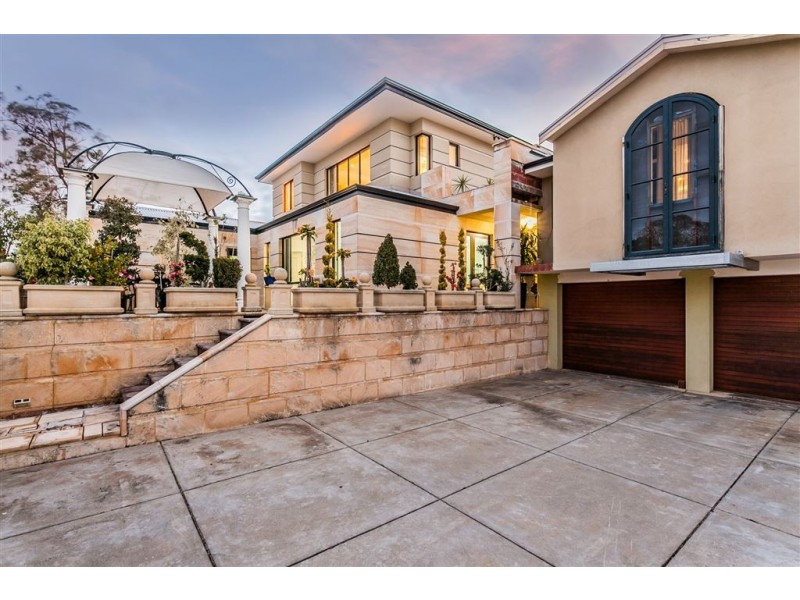 3 Throsby Street, Shelley WA 6148