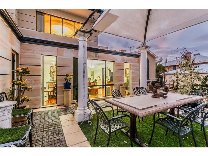 3 Throsby Street, Shelley WA 6148