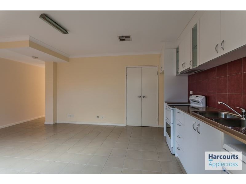 11/39 Simpson Street, Applecross WA 6153