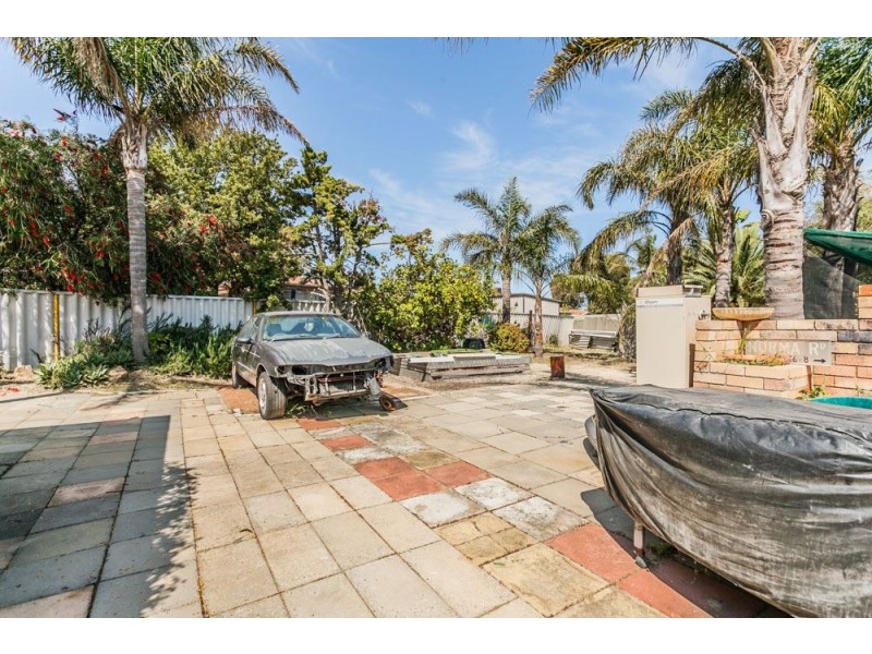 7 Salvia Court, Yangebup WA 6164