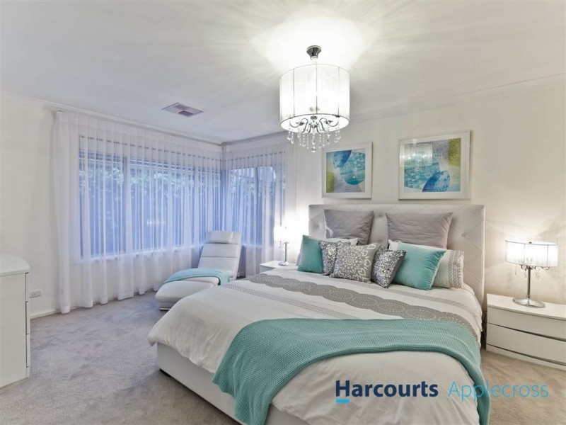 25 Hatherley Parade, Winthrop WA 6150