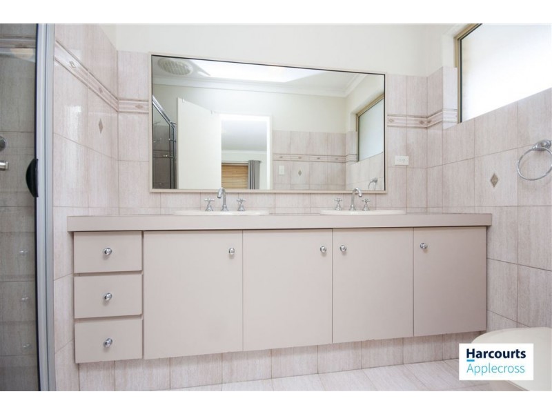 69 Aitken Drive, Winthrop WA 6150