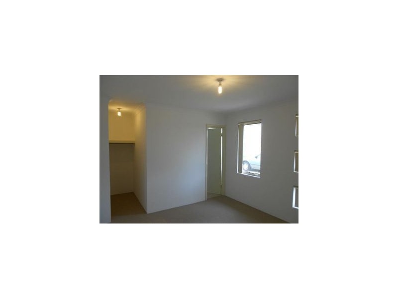 4/13-15 James St, Cannington WA 6107