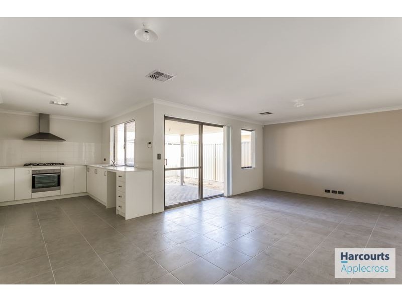 38 Evelyn Street, Gosnells WA 6110