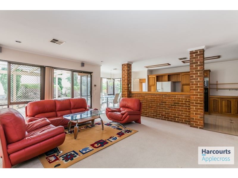 3 Sobotka Place, Winthrop WA 6150