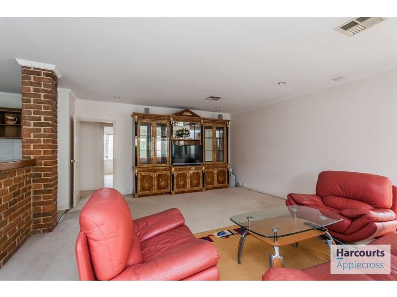 3 Sobotka Place, Winthrop WA 6150