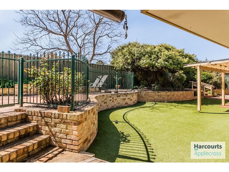 18 Silbert Circle, Winthrop WA 6150