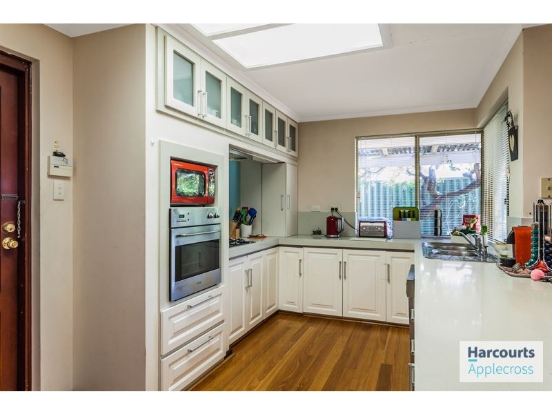 18 Silbert Circle, Winthrop WA 6150