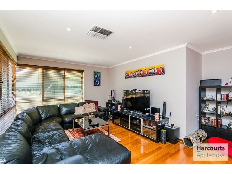 18 Silbert Circle, Winthrop WA 6150