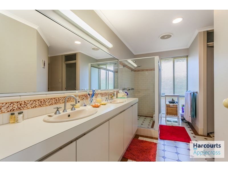 18 Silbert Circle, Winthrop WA 6150