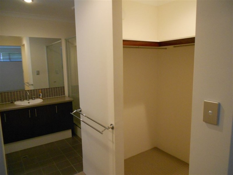 16B Lowes St, Cloverdale WA 6105