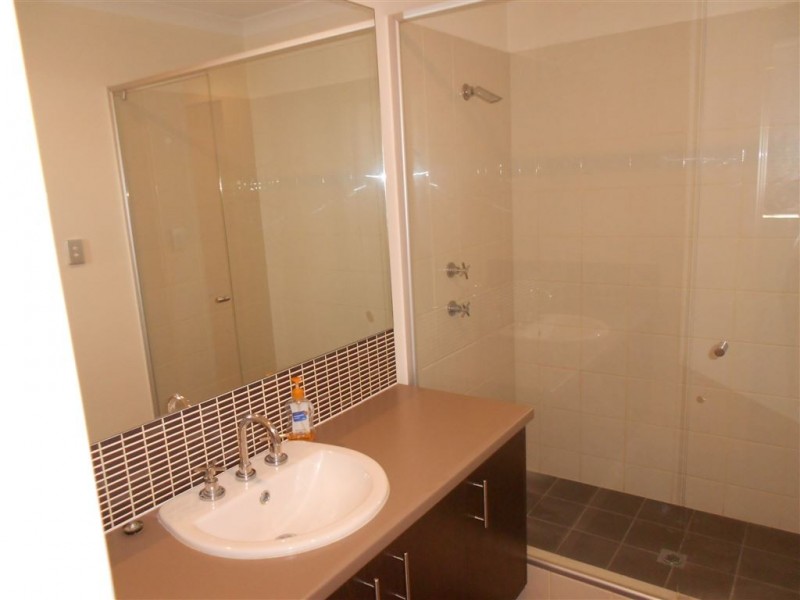 16B Lowes St, Cloverdale WA 6105