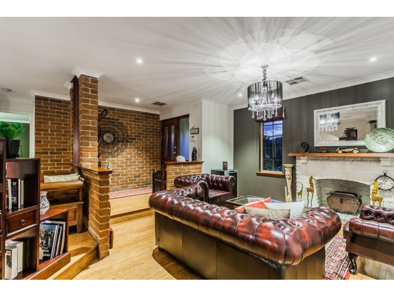 25 Kingsmill Gardens, Winthrop WA 6150