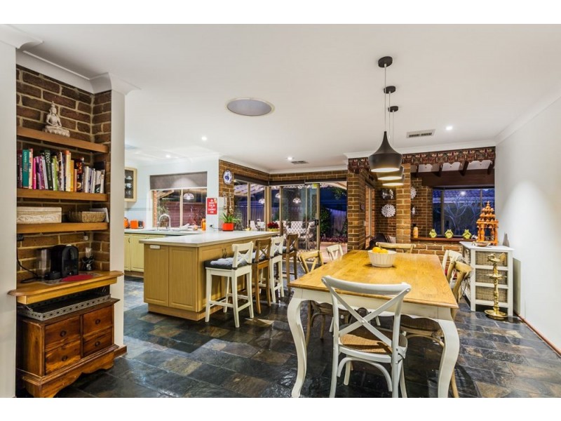 25 Kingsmill Gardens, Winthrop WA 6150