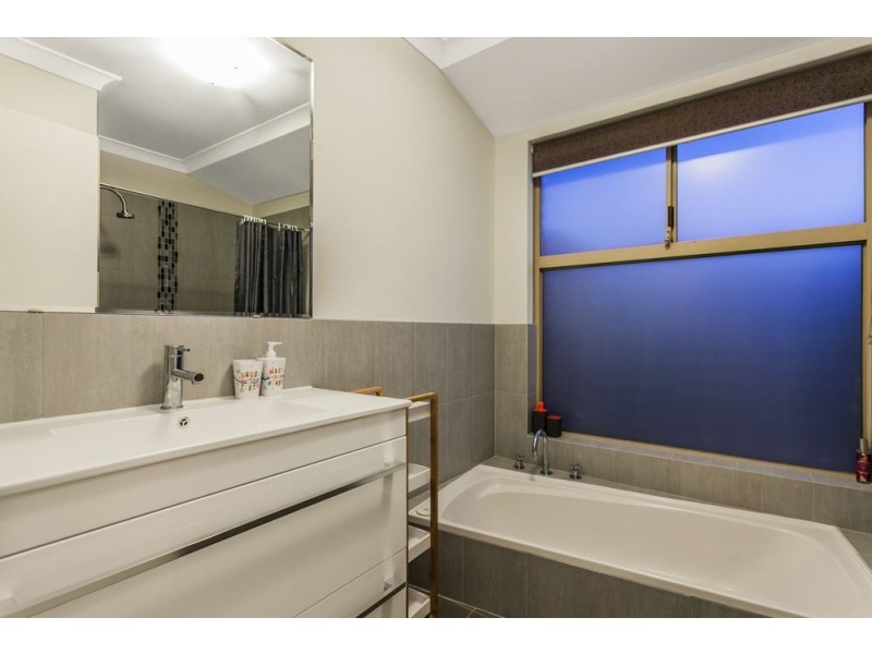 25 Kingsmill Gardens, Winthrop WA 6150