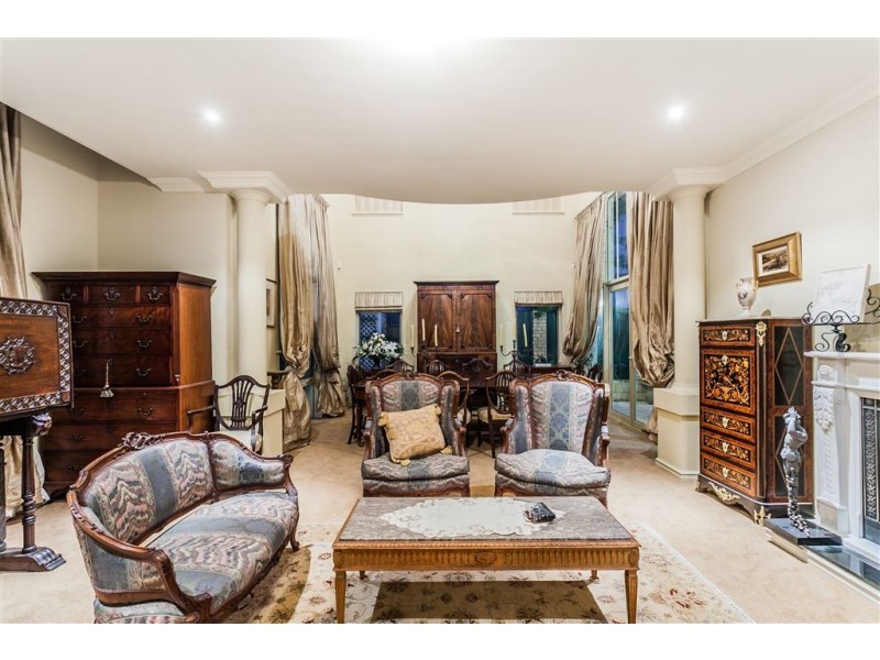 58 Tweeddale Road, Applecross WA 6153