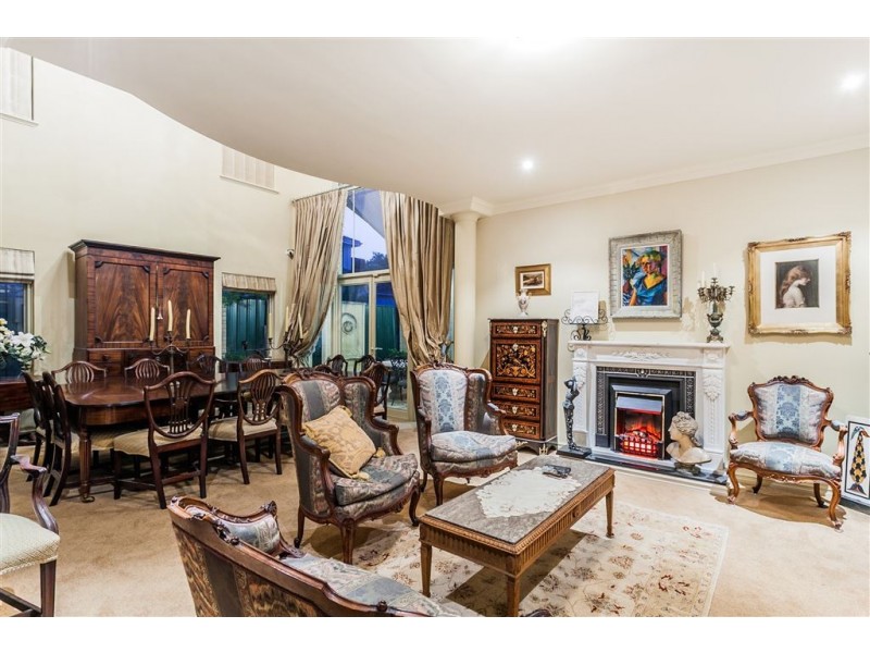 58 Tweeddale Road, Applecross WA 6153