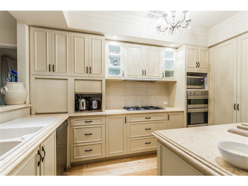 58 Tweeddale Road, Applecross WA 6153