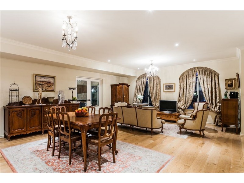 58 Tweeddale Road, Applecross WA 6153