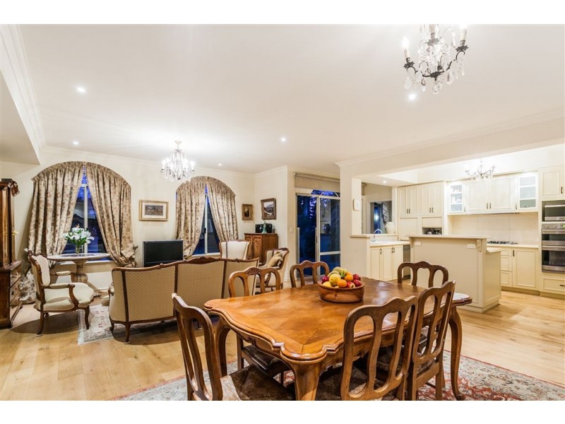 58 Tweeddale Road, Applecross WA 6153