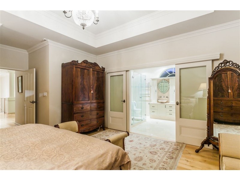 58 Tweeddale Road, Applecross WA 6153