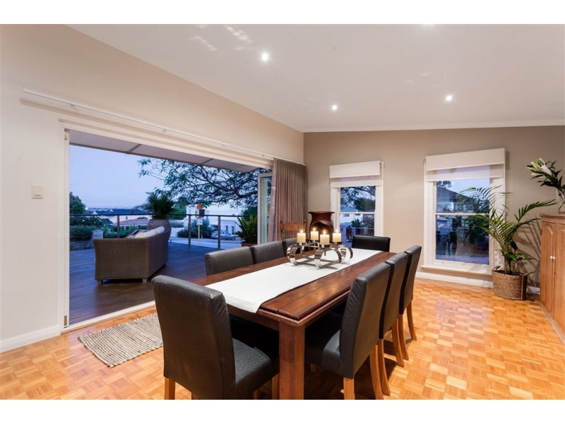 22 Roberts Road, Attadale WA 6156