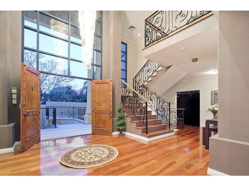 147A Riverton Drive West, Rossmoyne WA 6148