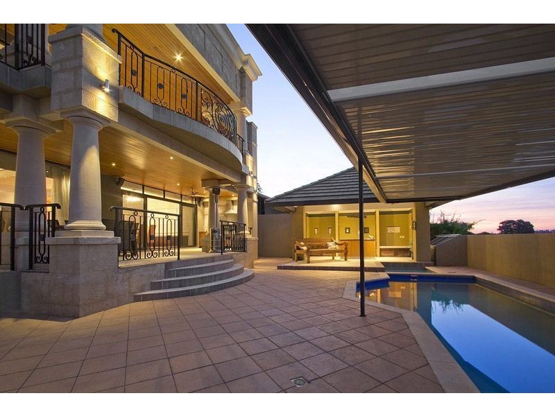 147A Riverton Drive West, Rossmoyne WA 6148