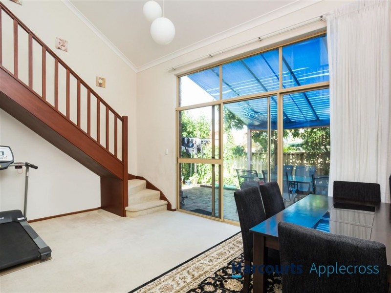 4/6 Forbes Road, Applecross WA 6153