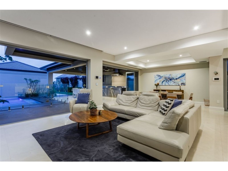 48A Davy Street, Alfred Cove WA 6154