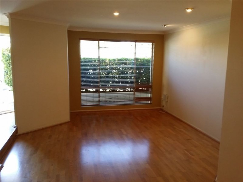 7 David St, Mount Pleasant WA 6153