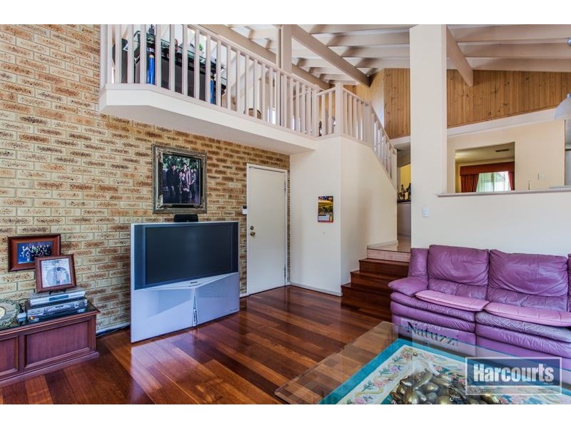 8 Houghton Way, Winthrop WA 6150