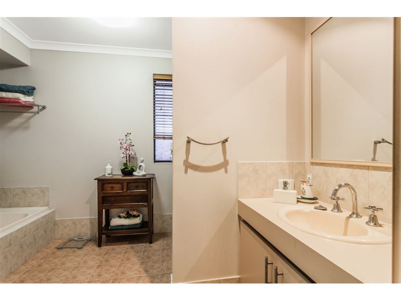 18 Hartwell Parade, Jandakot WA 6164