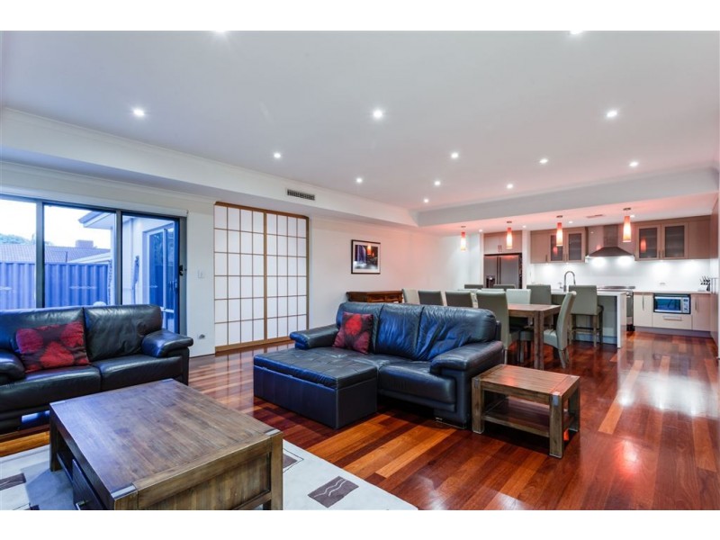 25 Stephenson Gardens, Winthrop WA 6150