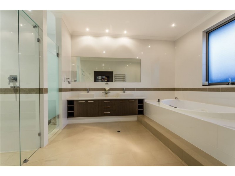 25 Stephenson Gardens, Winthrop WA 6150