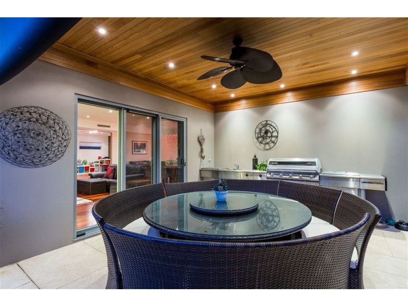 25 Stephenson Gardens, Winthrop WA 6150