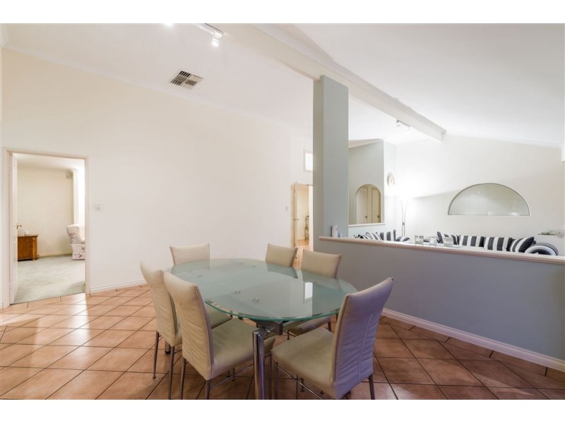 9 Bateman Road, Mount Pleasant WA 6153