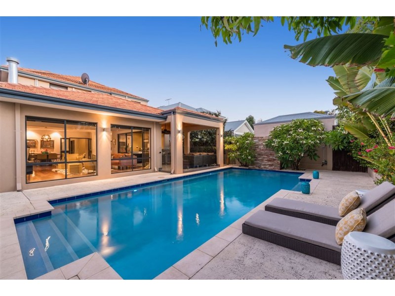 24A Strickland Road, Ardross WA 6153