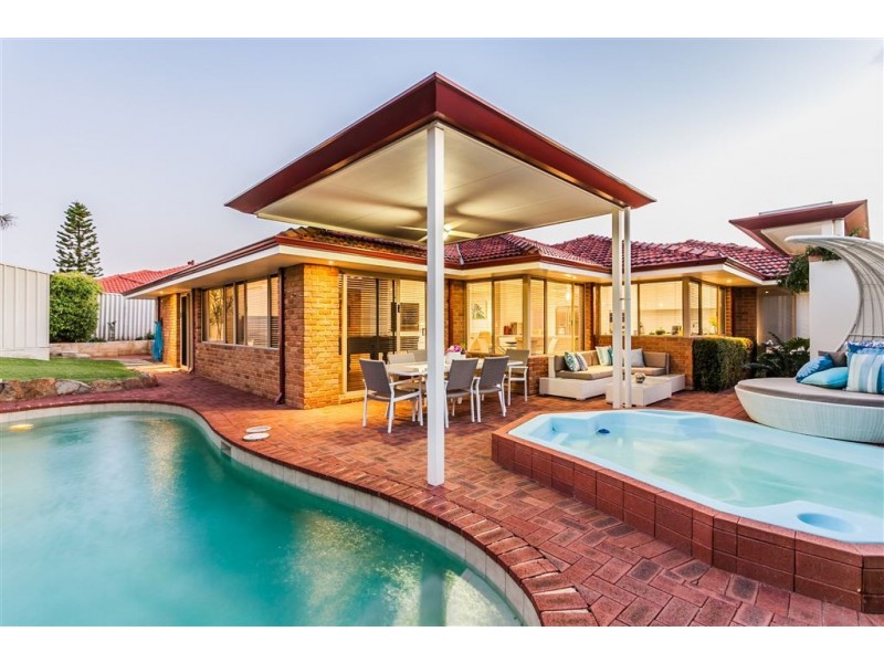 25 Hatherley Parade, Winthrop WA 6150