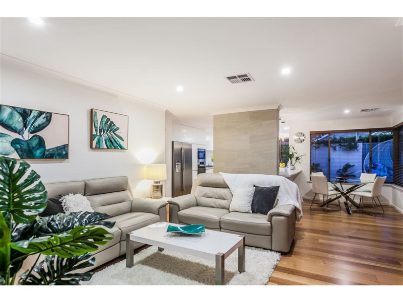 25 Hatherley Parade, Winthrop WA 6150