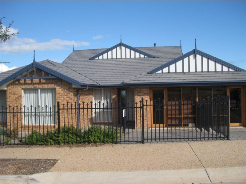 2 Sylvan Circuit, Noarlunga Downs SA 5168